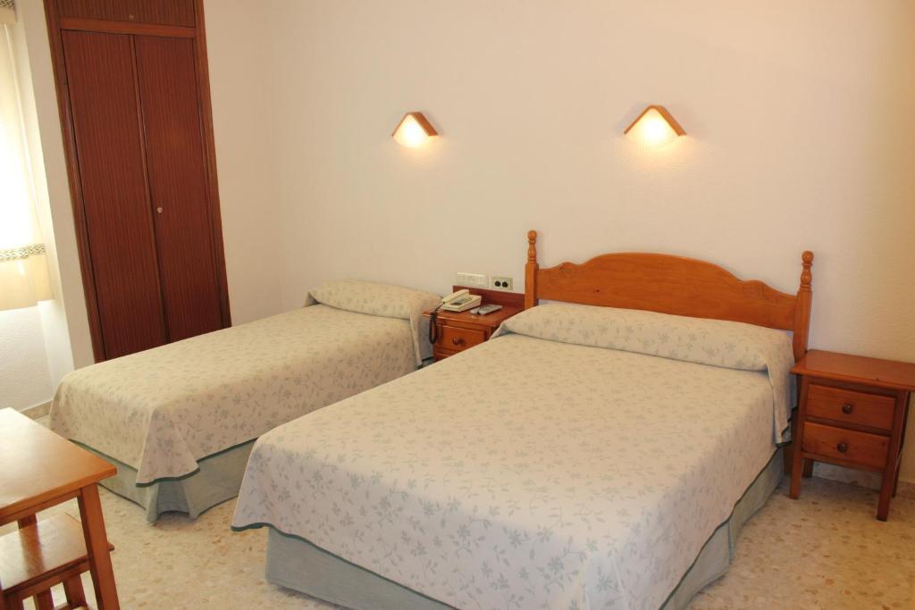 Hotel Abadi قرطبة الغرفة الصورة